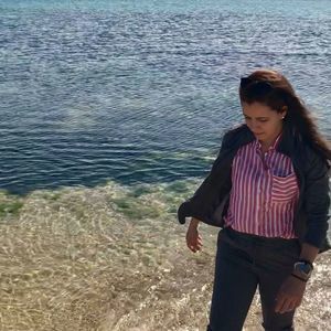 Meet your Posher, Bochra